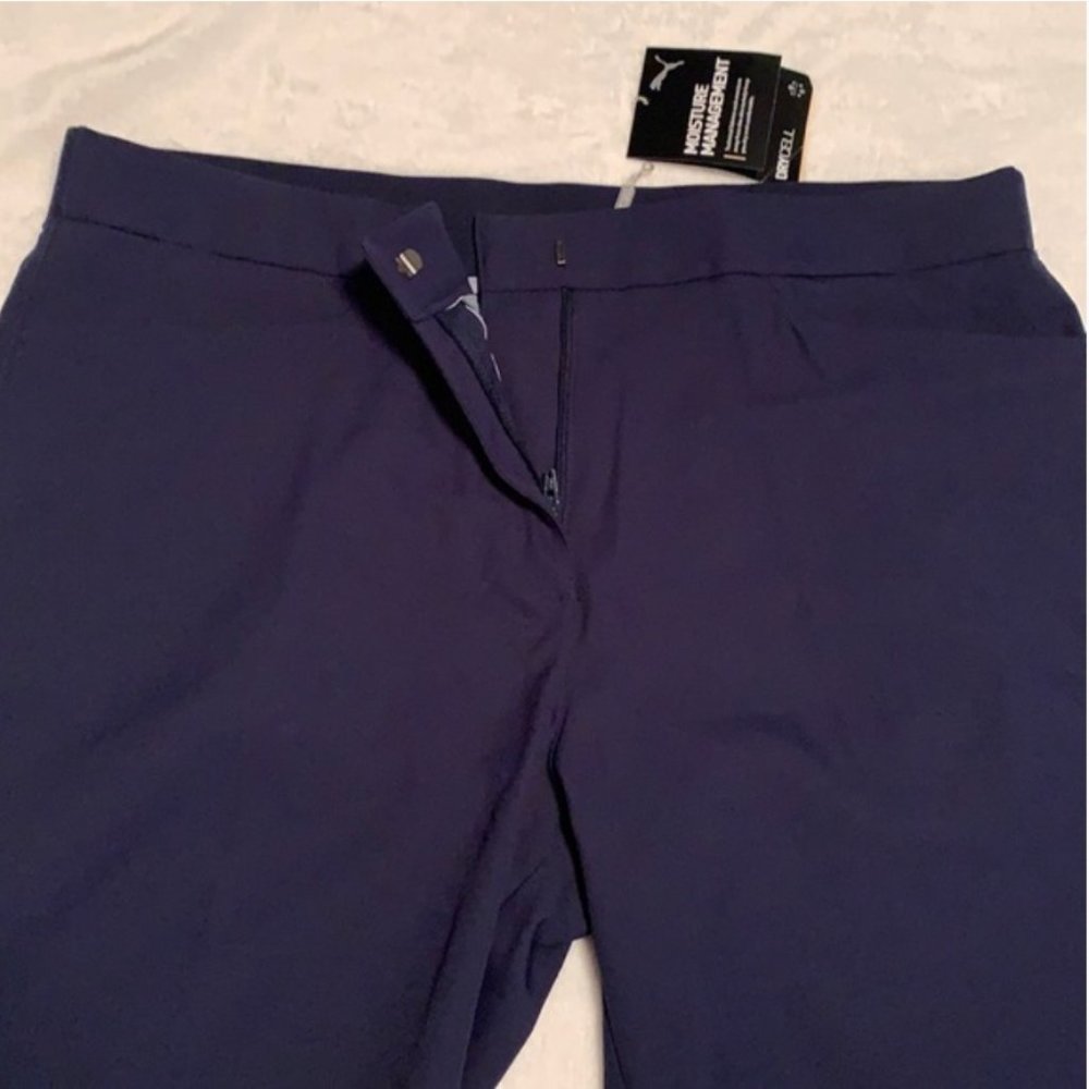 NWT Puma Bermuda pounce golf shorts. Navy M